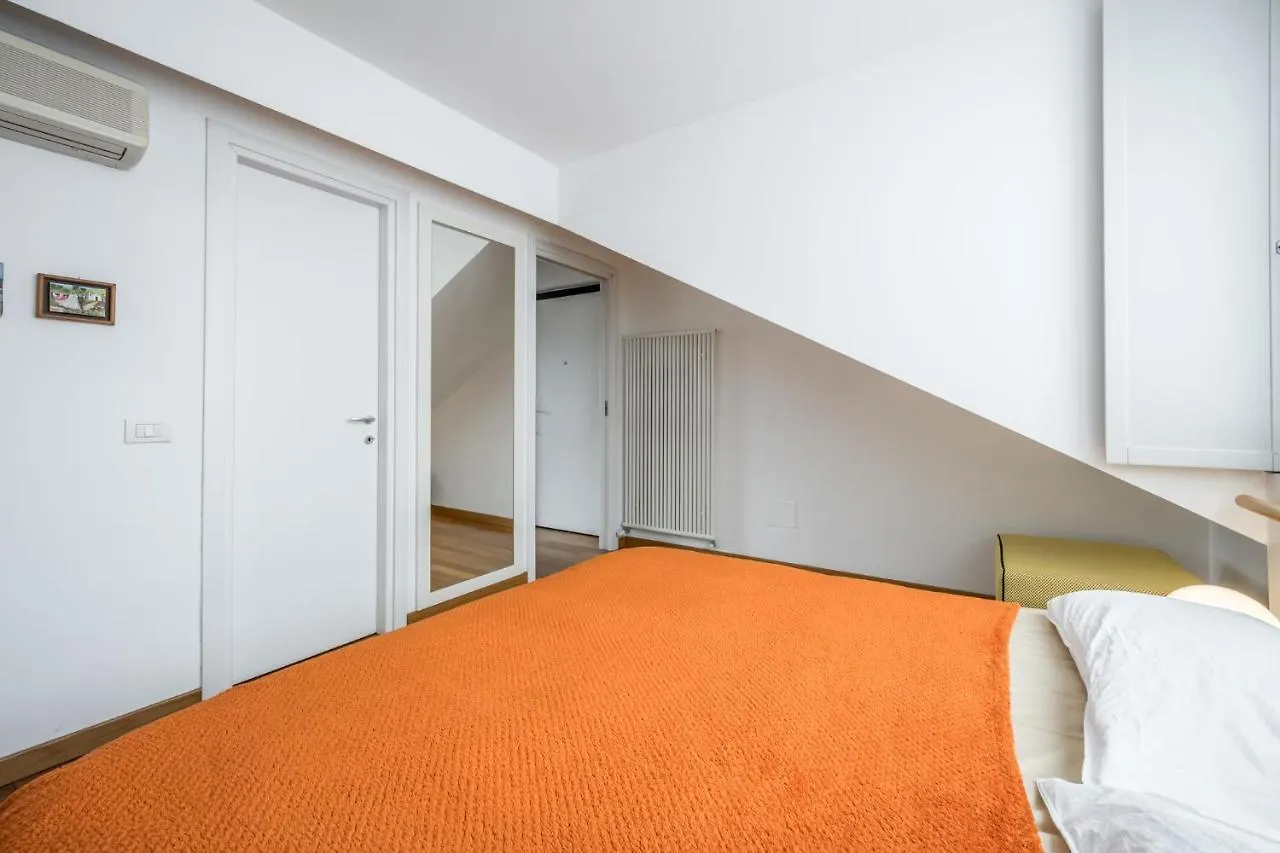 Appartement The Orange Attic - Navigli Area à Milan