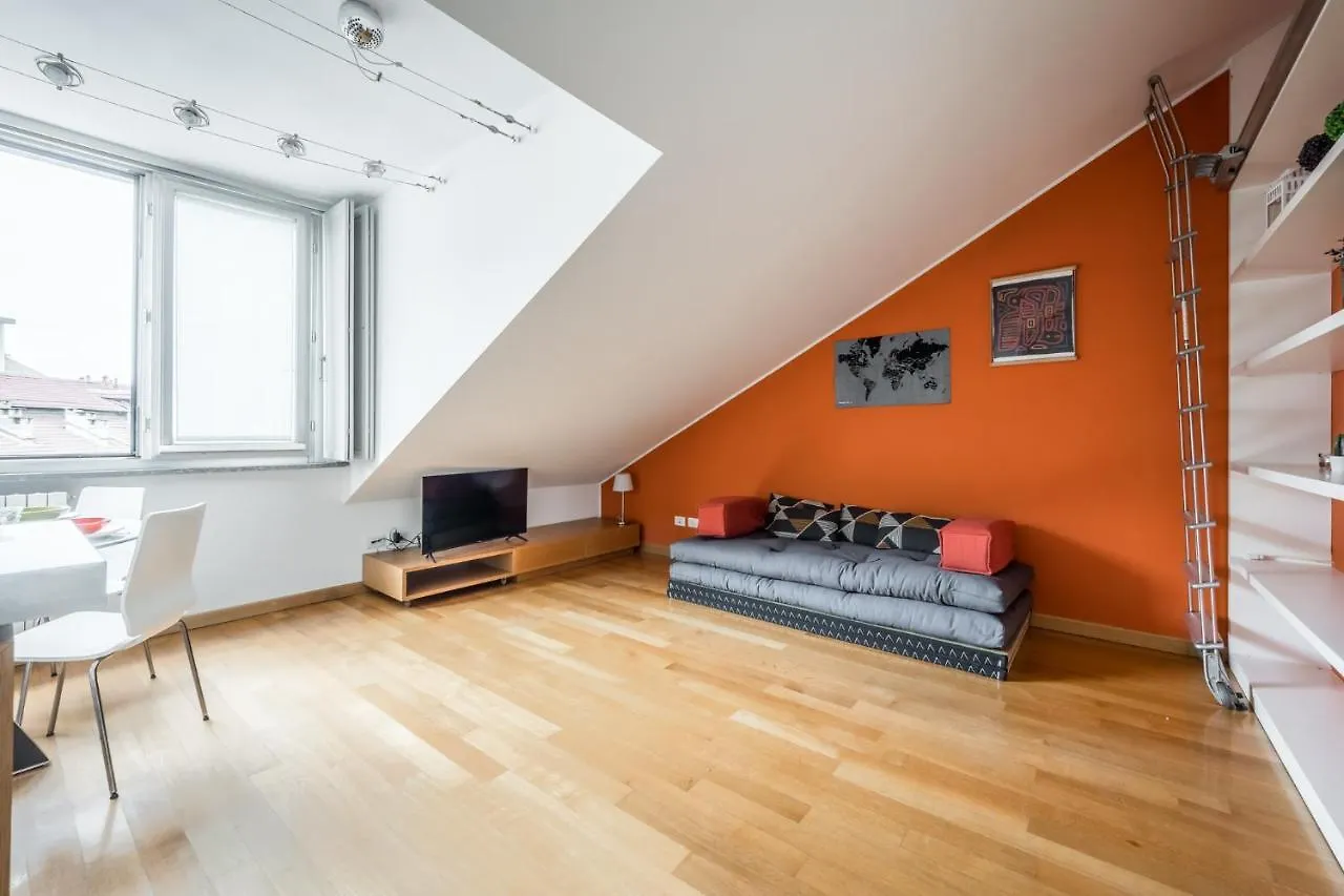 Appartement The Orange Attic - Navigli Area à Milan 0*,