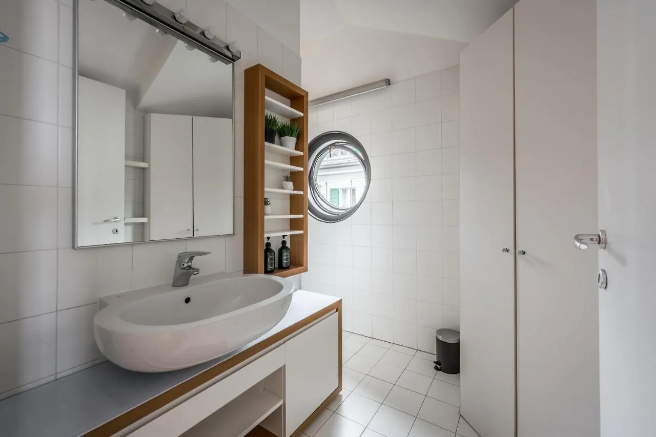 The Orange Attic - Navigli Area Apartment Milan