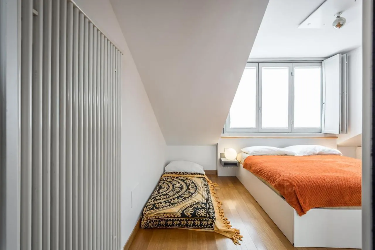 The Orange Attic - Navigli Area Apartment Milan